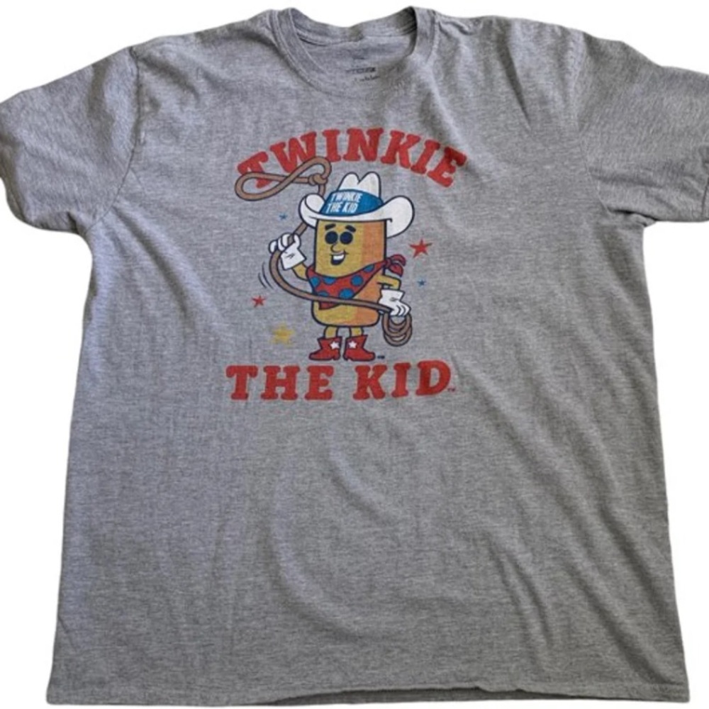 Pop men's large nostalgic Twinkie T-shirt